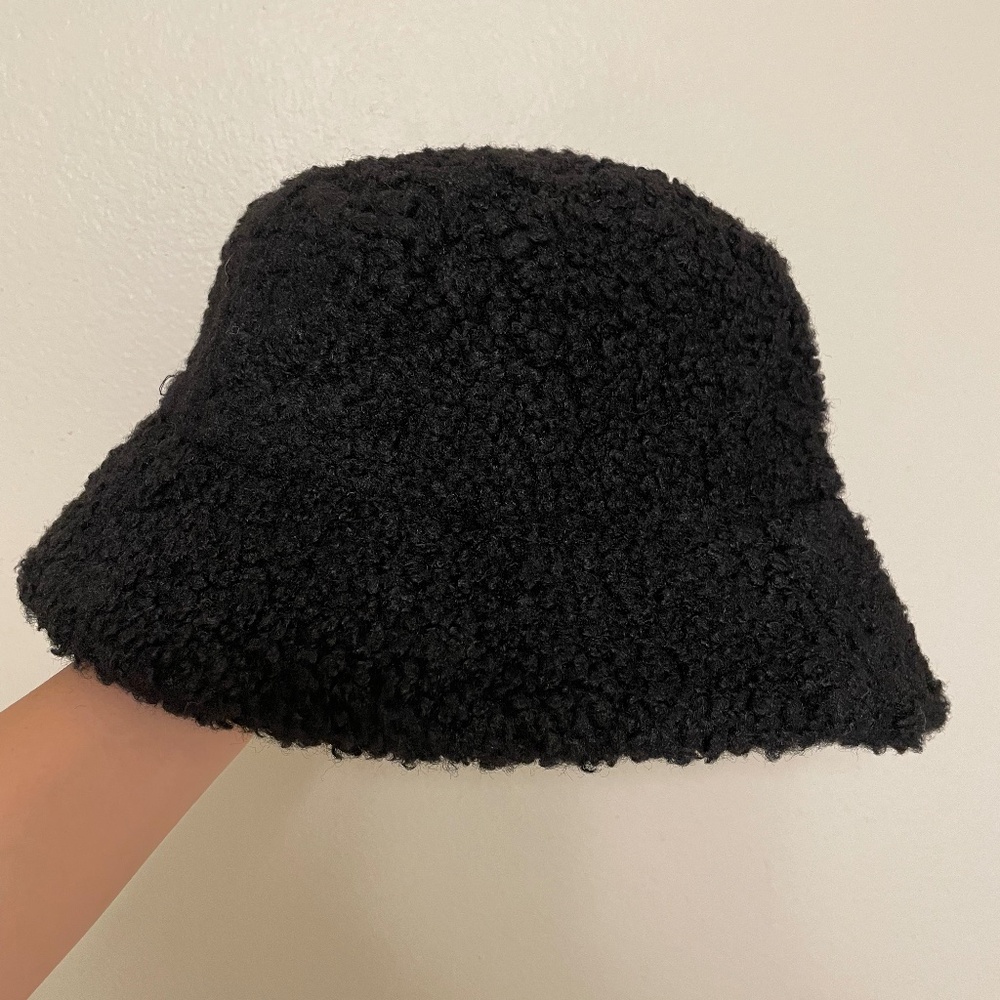 Black Sherpa Bucket Hat